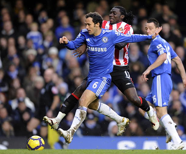 与俱乐部的 与俱乐部的